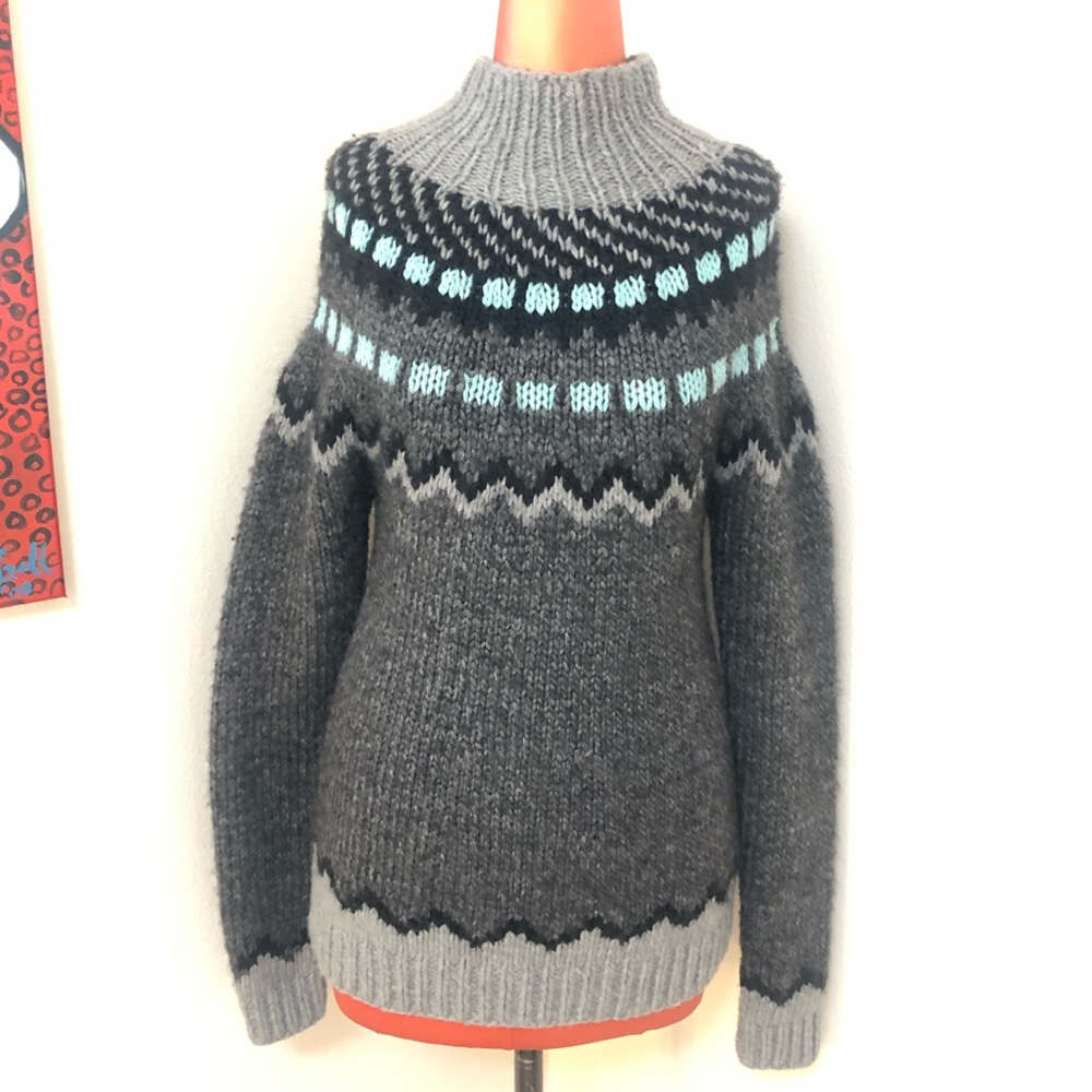 VALENTINO wool turtleneck knit sweater LUX DESIGNER 🎁
